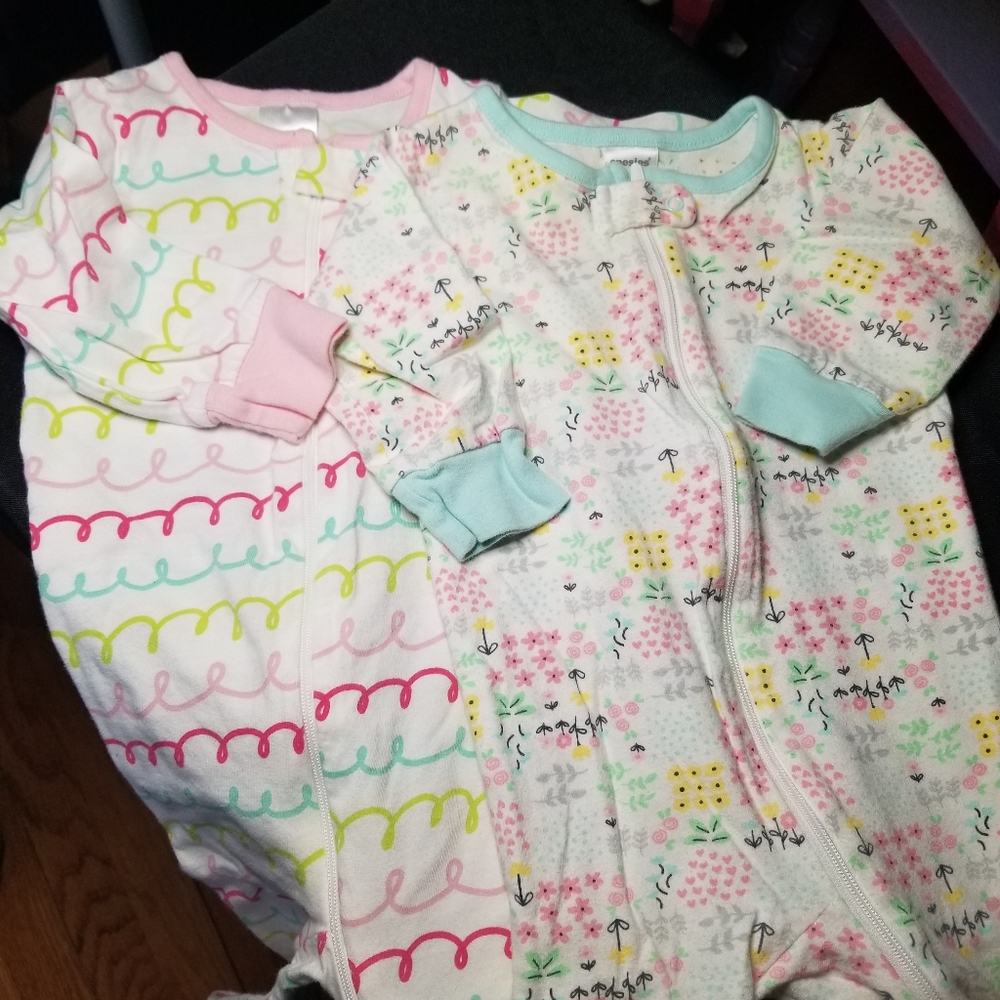 Set of 2 Onesies Brand Footed Pajamas